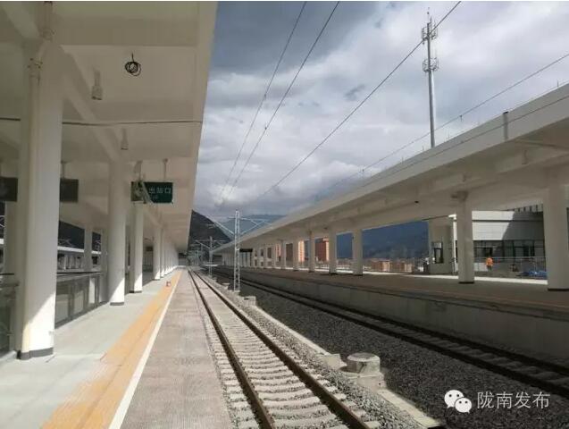 蘭渝鐵路最新進(jìn)展！除胡麻嶺隧道外已全線(xiàn)鋪通