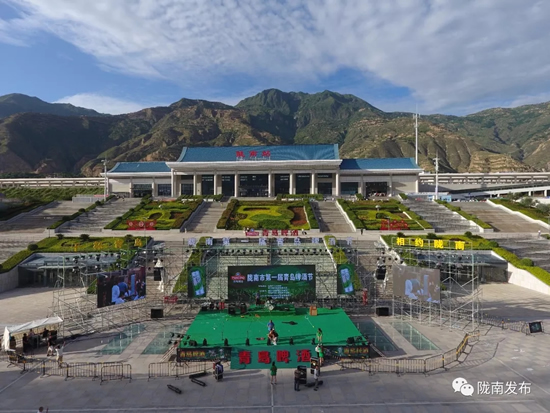 好嗨喲！隴南第一屆青島啤酒節(jié)開幕啦，為期8天