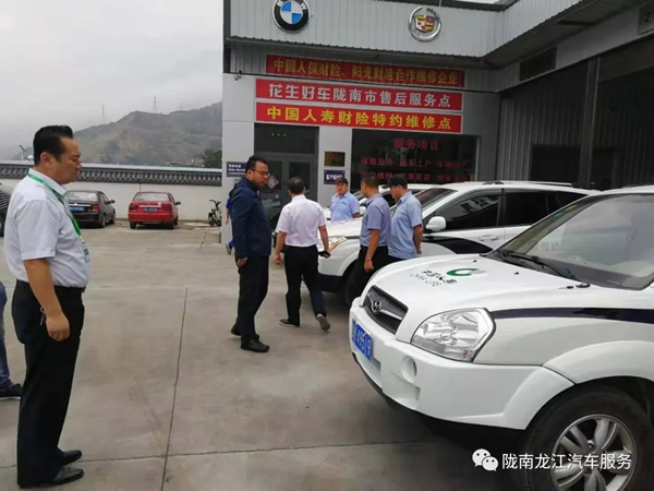 金錘鈑金，銀槍噴漆！龍江汽修值得信賴！