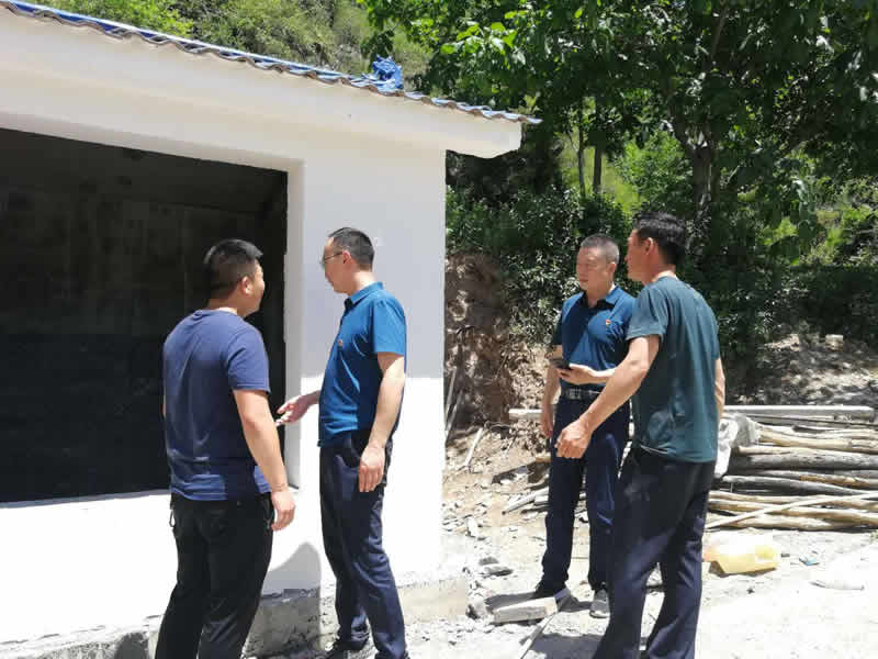 “感黨恩、憶黨史”，--市龍江城鄉(xiāng)發(fā)展集團公司開展慶祝建黨99周年主題黨日活動